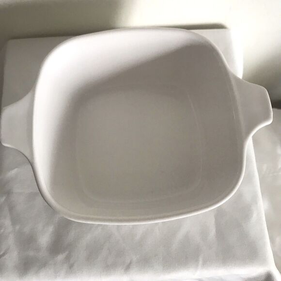 Corning Ware Vintage White P-43-B 700ml Petite Casserole w/ P-43-PC Sealing Lid - Picture 3 of 9